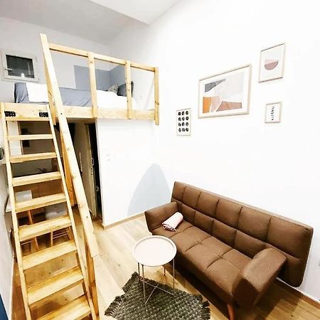 Appartamento Velestinou Private Maisonette Atene Esterno foto