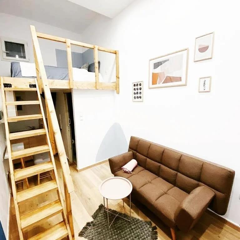 Appartamento Velestinou Private Maisonette Atene Esterno foto
